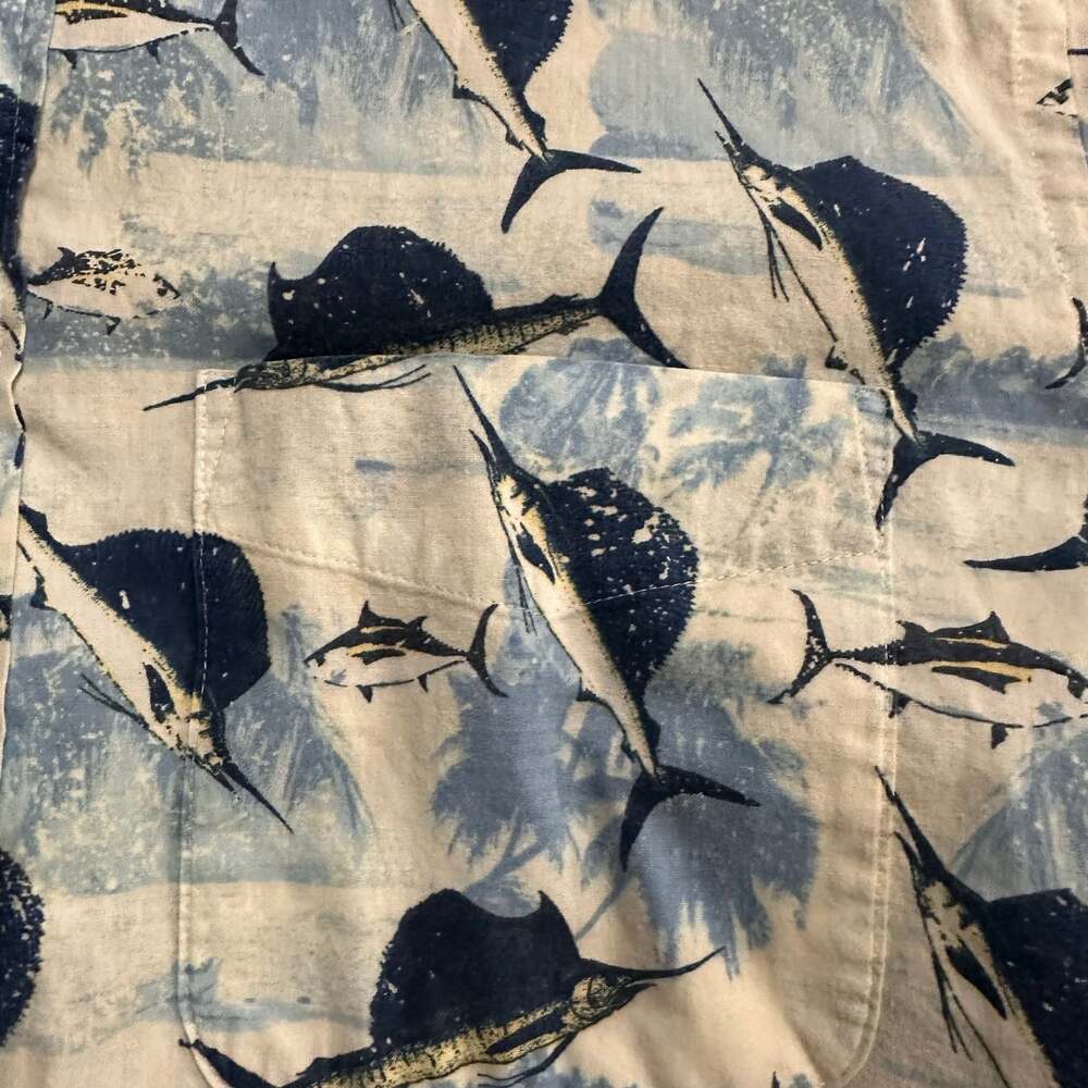 Cafe Luna Men's Tropical Fish Button Down Shirt - Picture 2 of 7